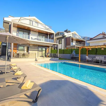 Oeluedeniz Ovacik 4 1 Salon 8 Kisilik Tatil Villasi Вилла *