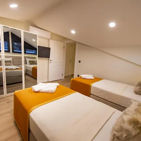 Oeluedeniz Ovacik 4 1 Salon 8 Kisilik Tatil Villasi * Fethiye