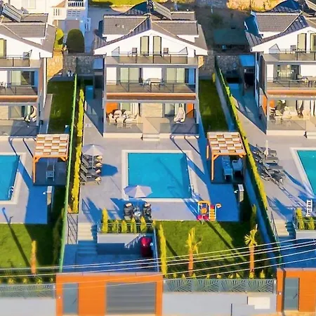 Villa Oeluedeniz Ovacik 4 1 Salon 8 Kisilik Tatil Villasi *