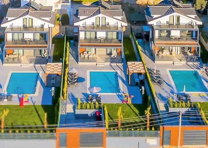 Vila Oeluedeniz Ovacik 4 1 Salon 8 Kisilik Tatil Villasi *